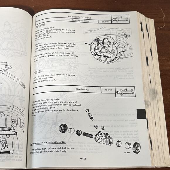 Renault 15 & 17 Factory Service Manual M.R 156 English Text 1st Edition 1971 - Picture 8 of 8